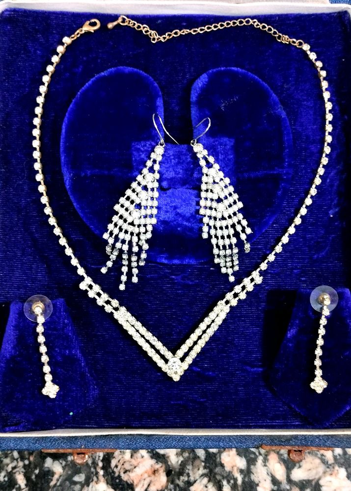 Diamond Set With 2 Earring