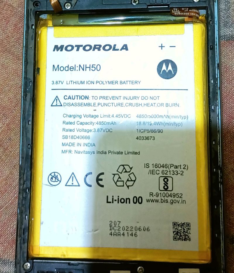 NEW MOTOROLA E32S,G32,E32 BATTERY 1 MONTHS OLD