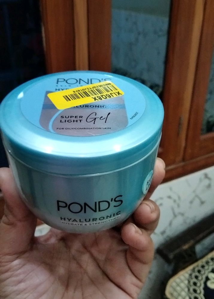 Ponds Super Light Gel