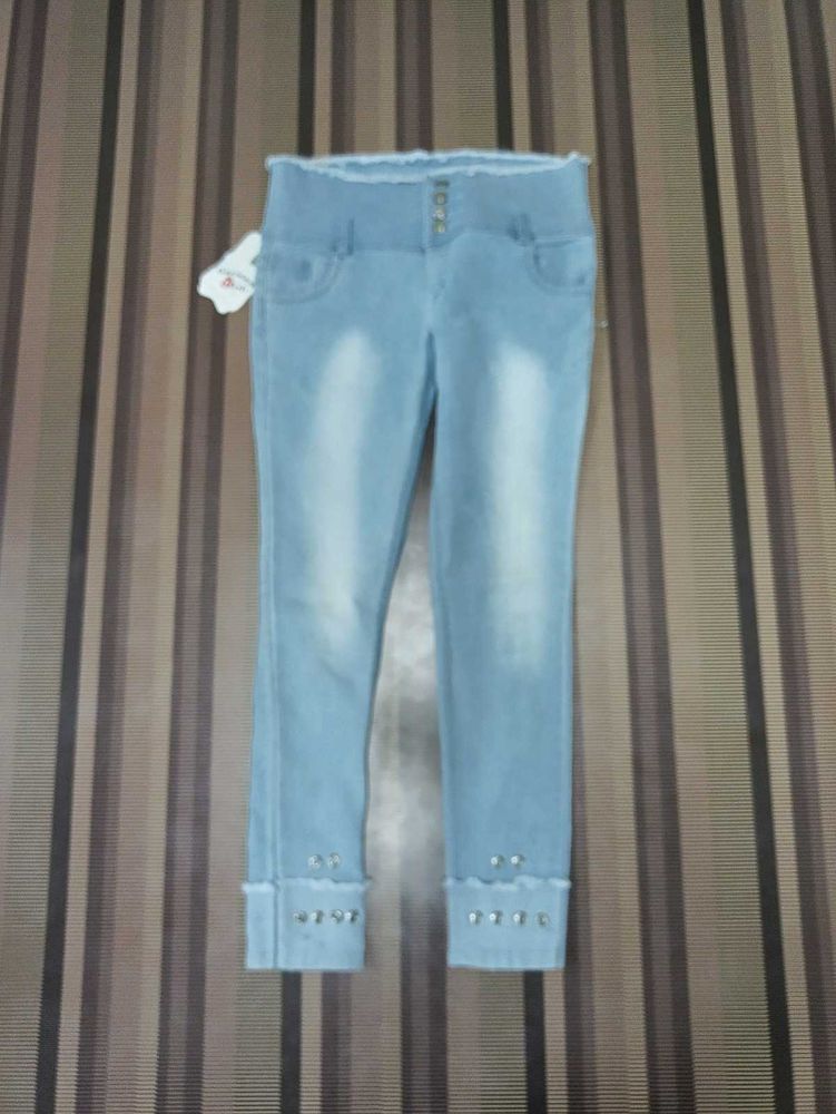 Z-49 Size-32 (Sale) Latest Ladies high waist Jeans