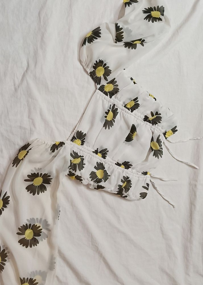 PRICE DROP!! FLORAL DAISY CROP TOP