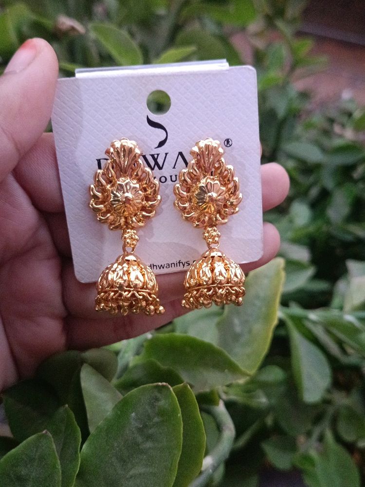 Golden Jhumka