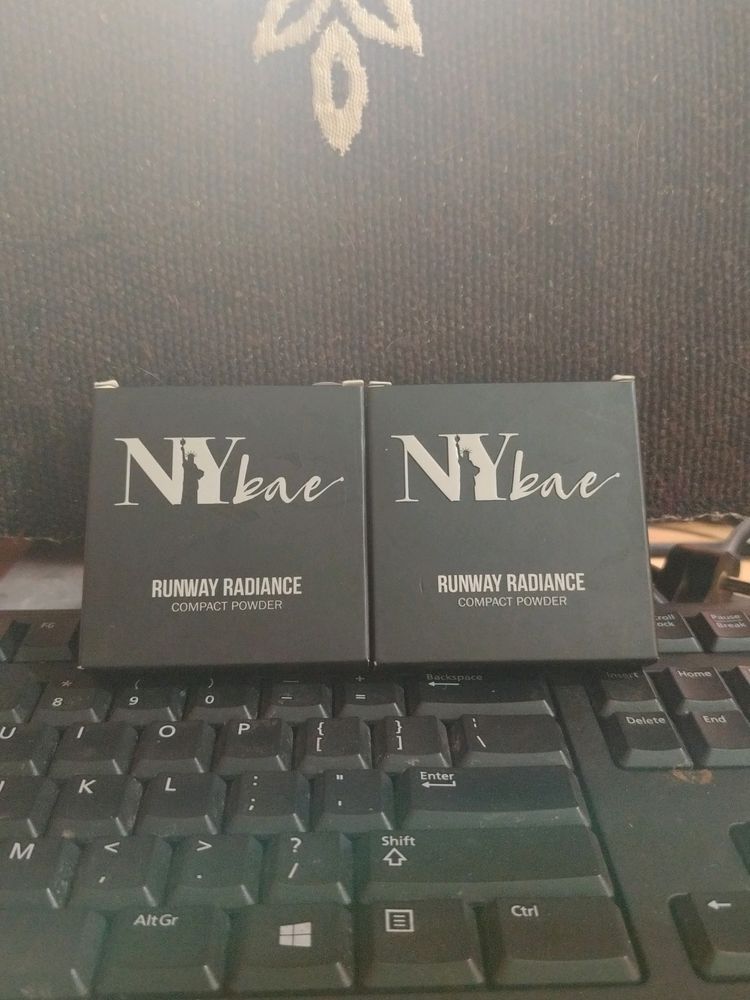 Nybae Runway Radiance Compact Powder