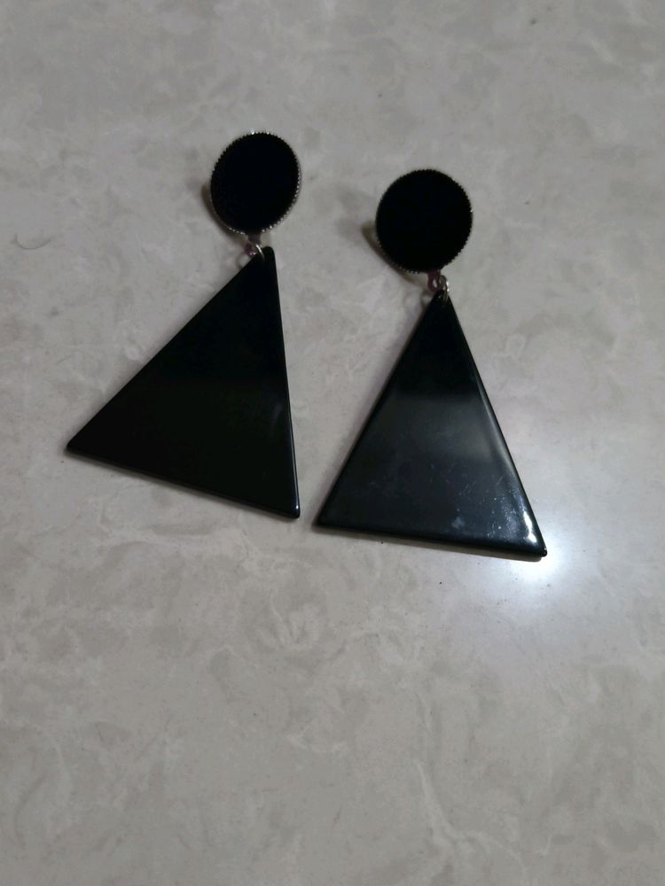 Stylish Black Earrings