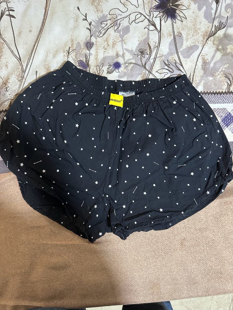 Star Shorts