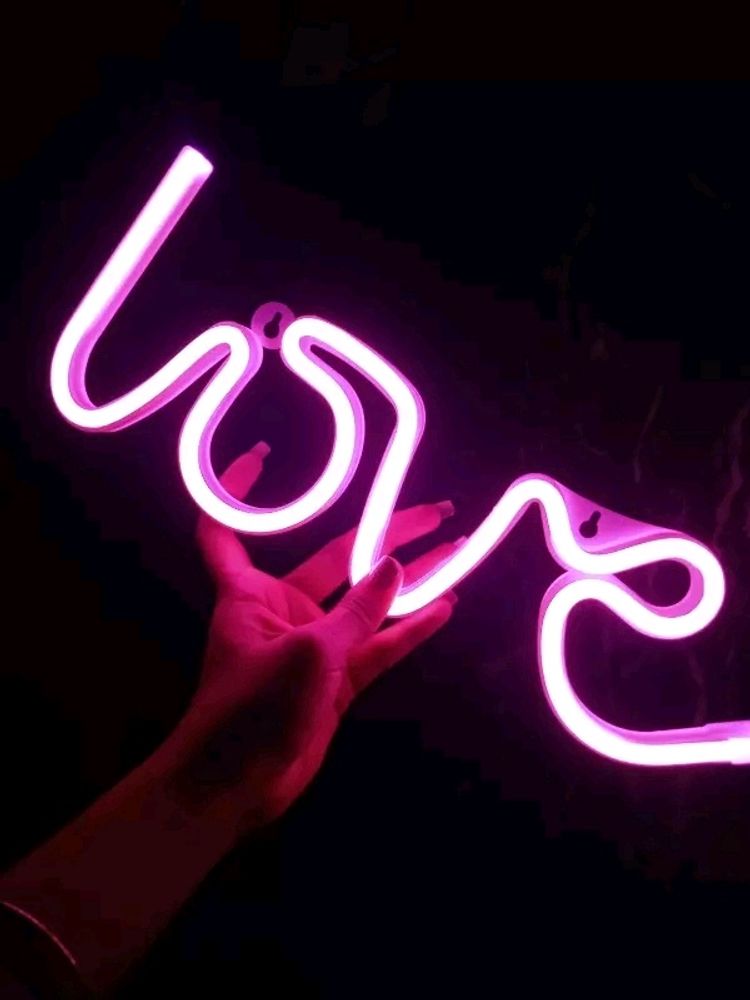 Love Neon Light In Pink