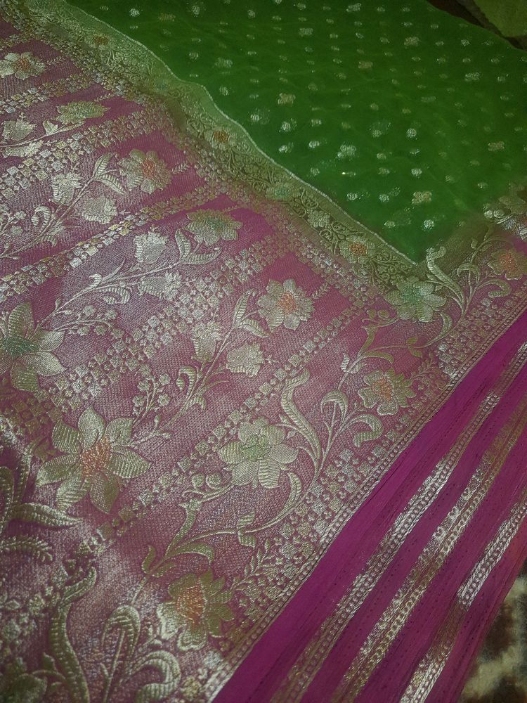 Pale Green Saree With Blouse