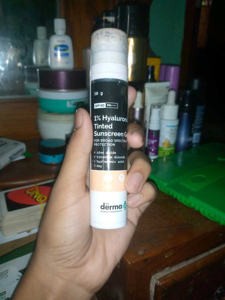 The Derma.Co 1% Hyaluronic Acid Tinted Sunscreen