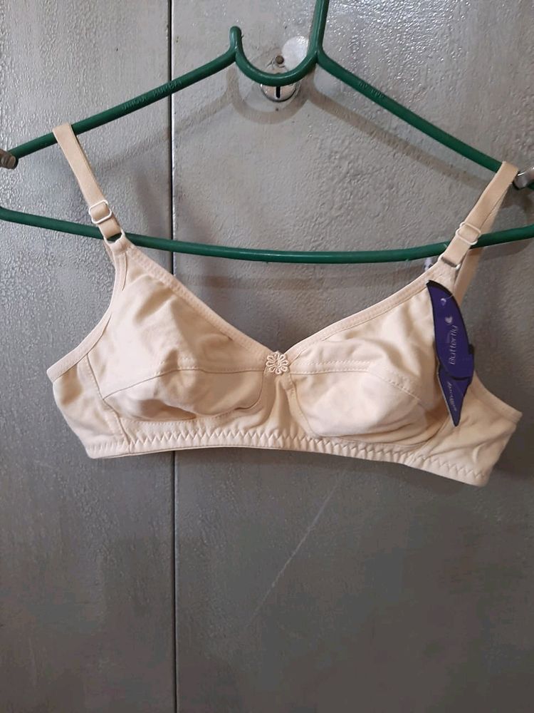 Nude Colour Bra with Tag Size 32