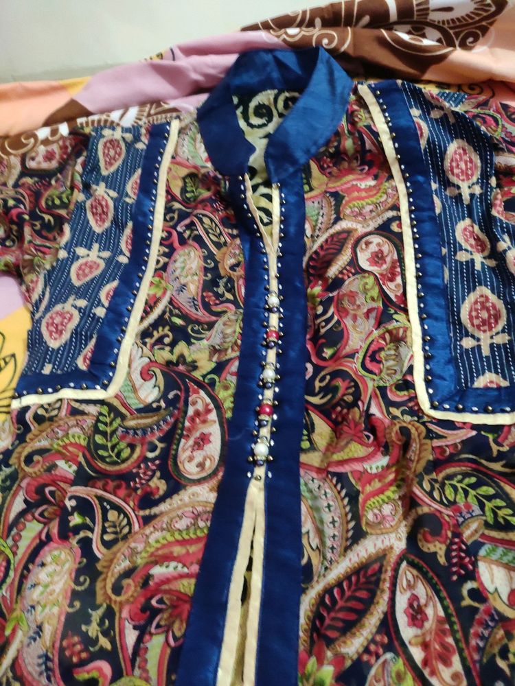 Multicolore  Kurtas