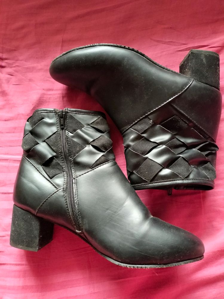 Black Heeled Boots