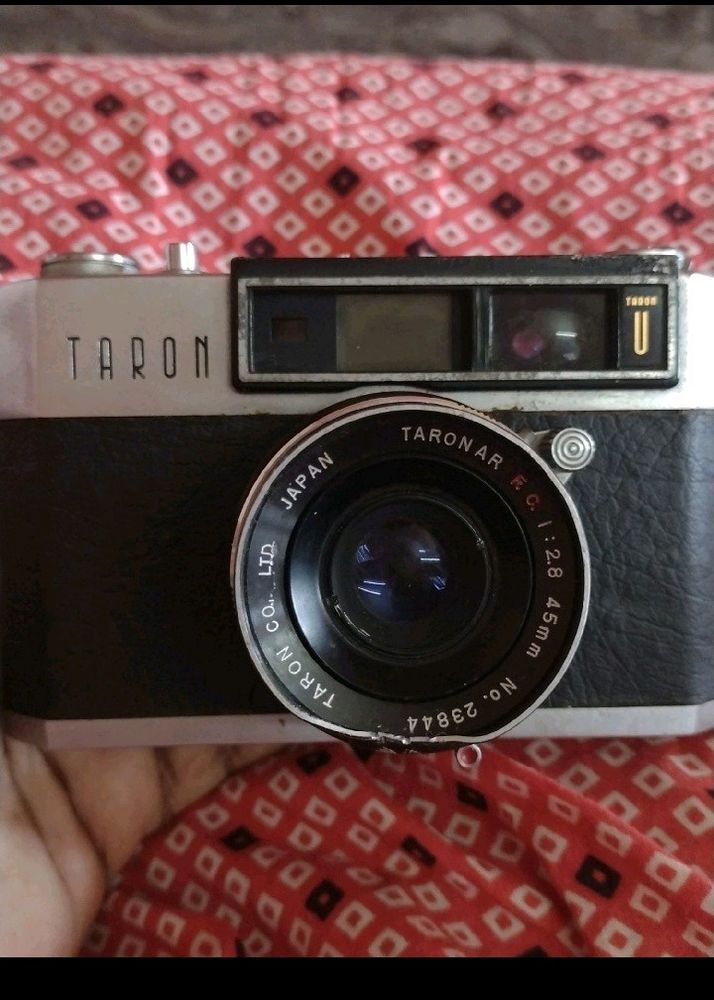 Vintage Taron Camera