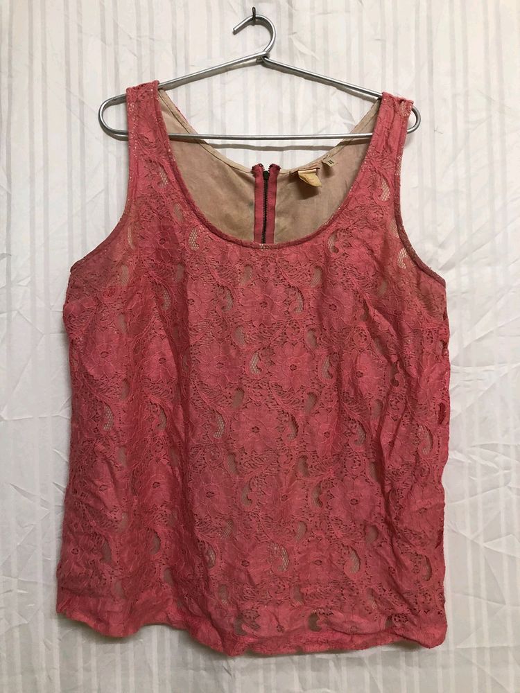 H&M Sleevless Lace Top