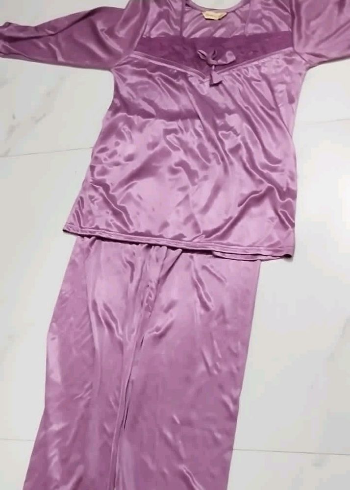 New/Unused Satin Silk Night Suit