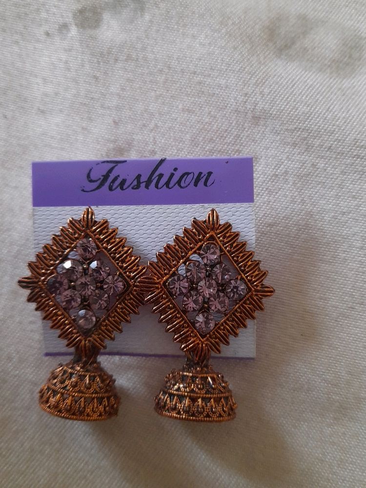 VINTAGE LAVENDER EARRINGS