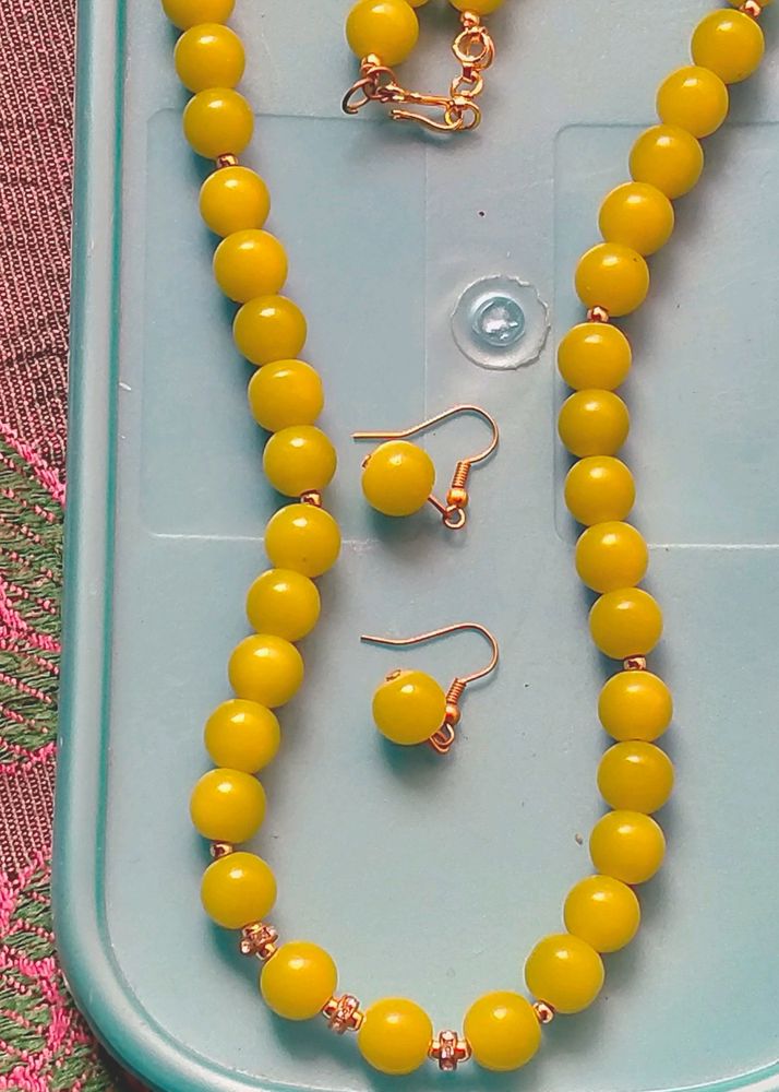 Parrot Green Color Bead Mala Earrings Set