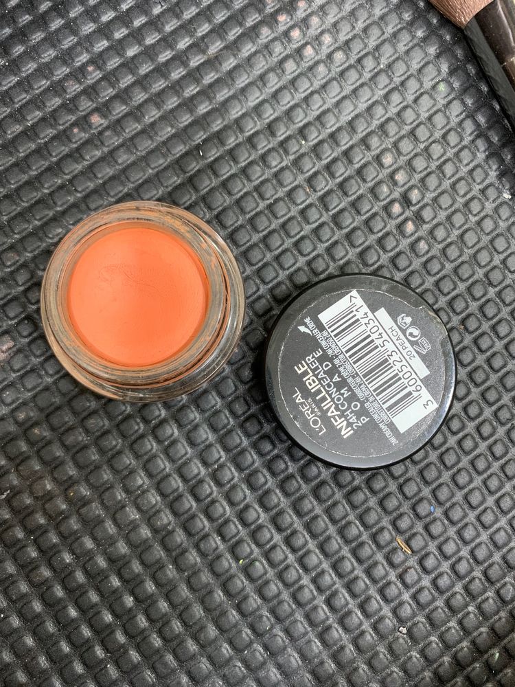 L’Oreal Paris colour corrector