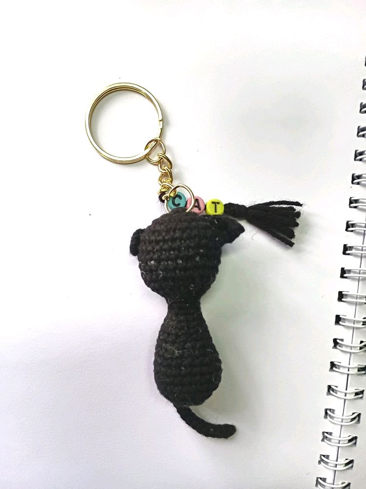 Black cat crochet keychain
