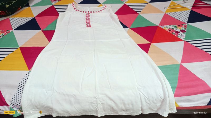 Beautiful White Kurti