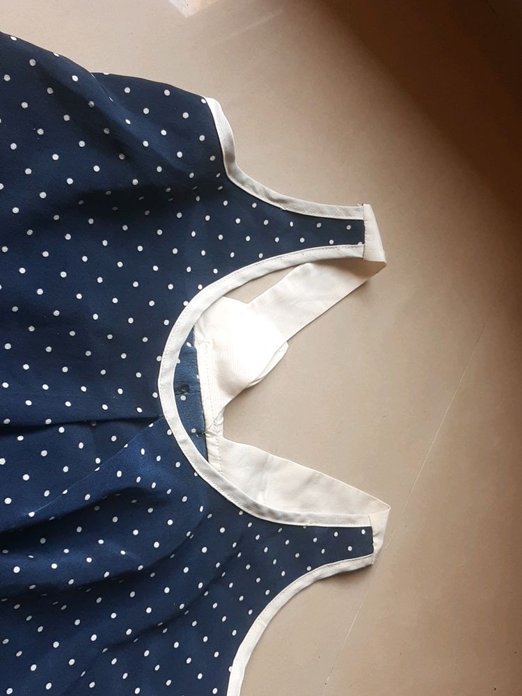 A Blue Bow Top