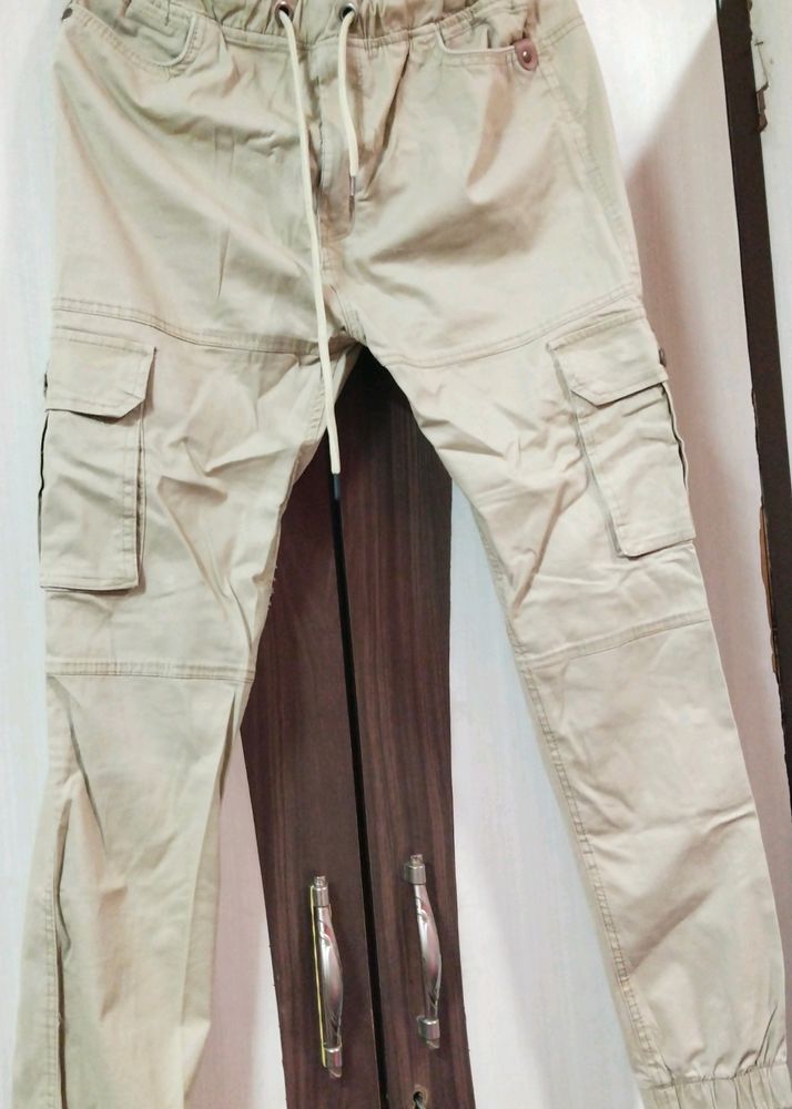 Cream Colour Joggers With Double Pocket