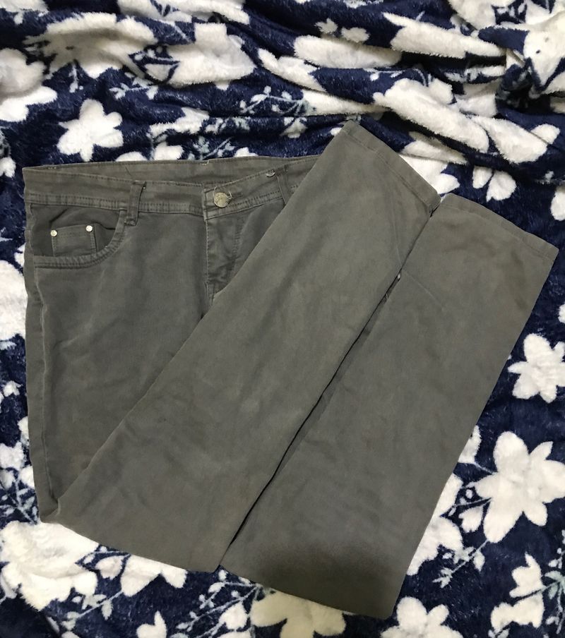 Grey🐨 jeans