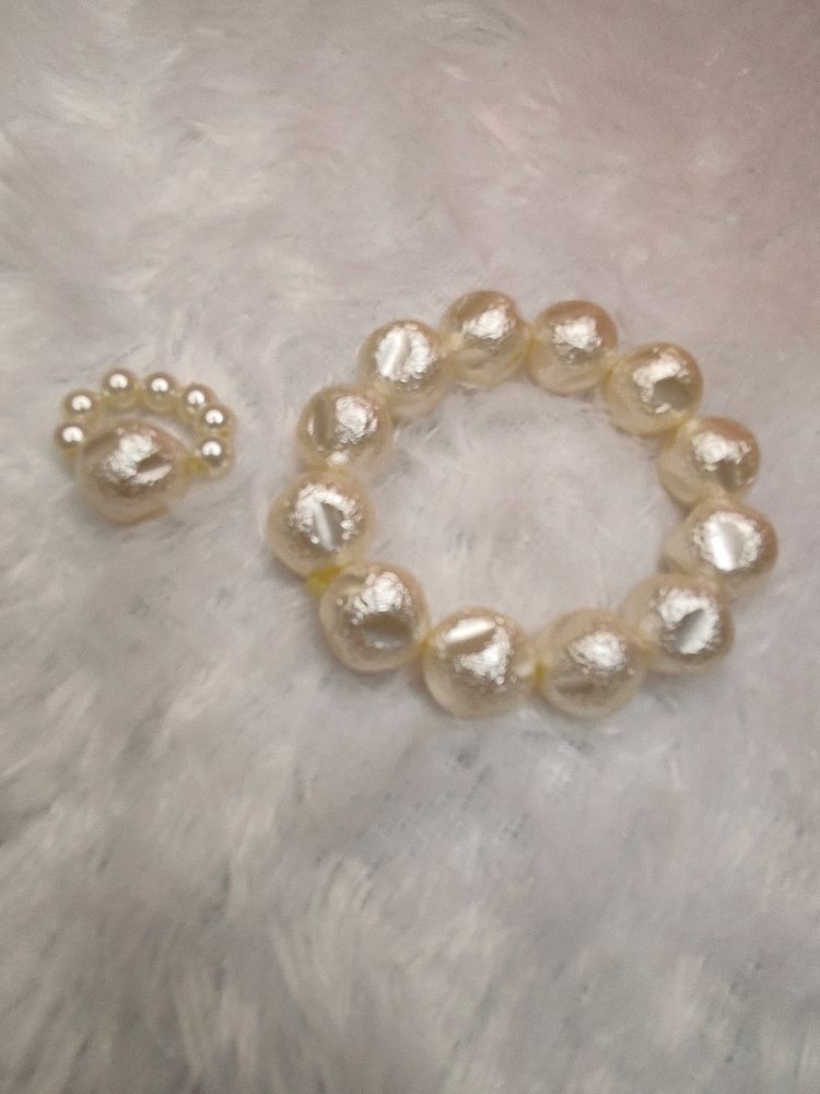 Big Pearl Bracelet With Ring