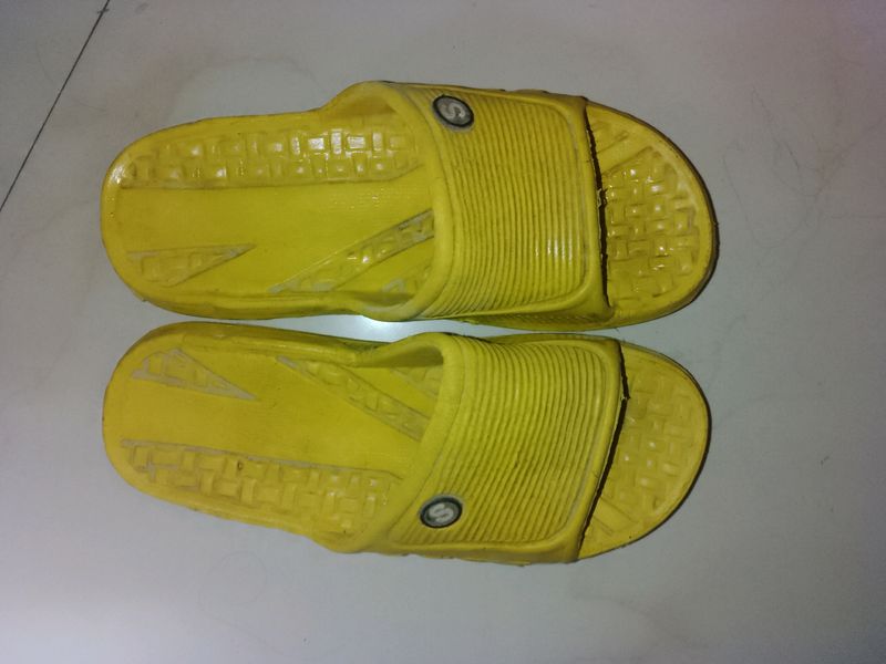 ❗Sale❗ Slippers Yellow 😍