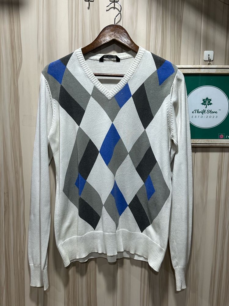 Pull & Bear Checkered V-Neck Sweater