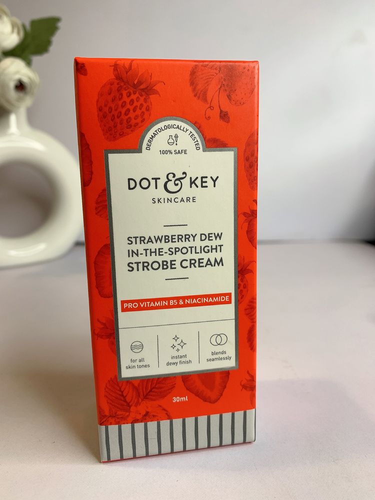 Dot & Key Strawberry Dew Strobe Cream