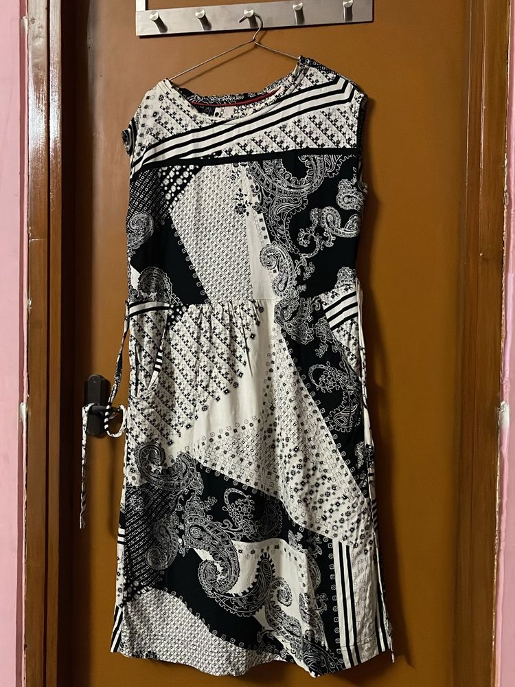 Black And White Designed Frock Tunic