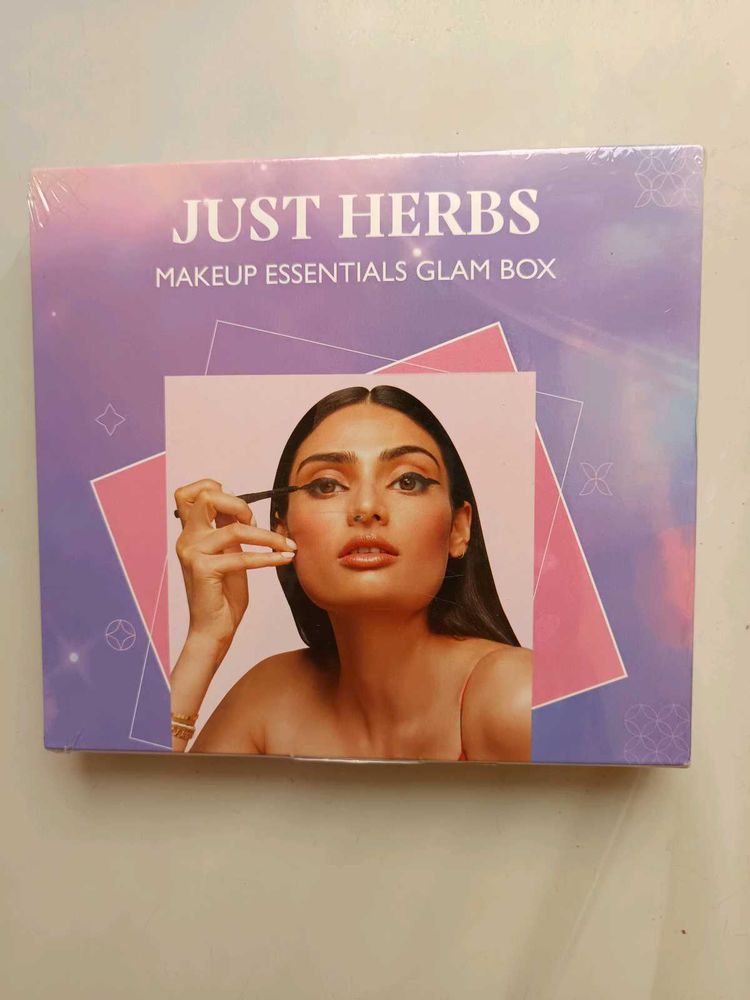 JUST HERBS MAKEUP ESSENTIALS GLAM BOX