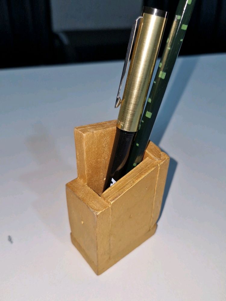 Pen Stand