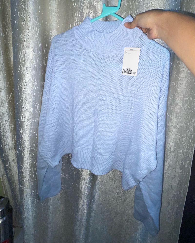 H&M Light Blue Jumper.