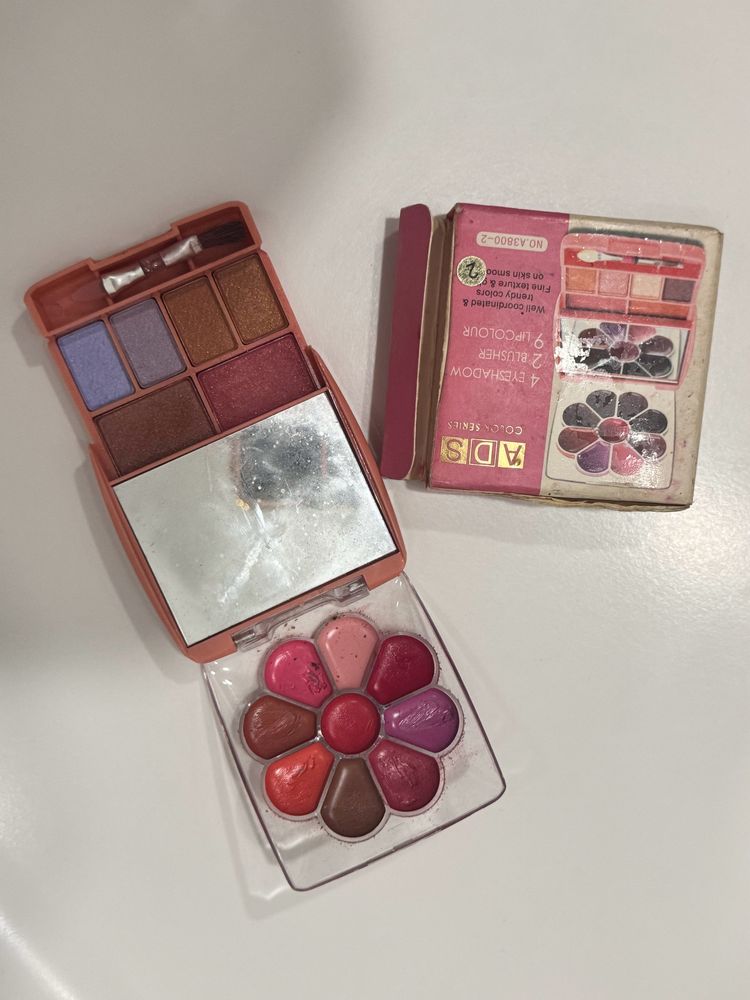 Compact Makeup Set