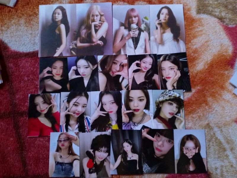 K-pop Girl Group Photo Card's And Poster!