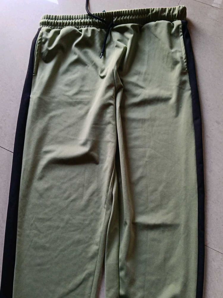 Women Green Trouser