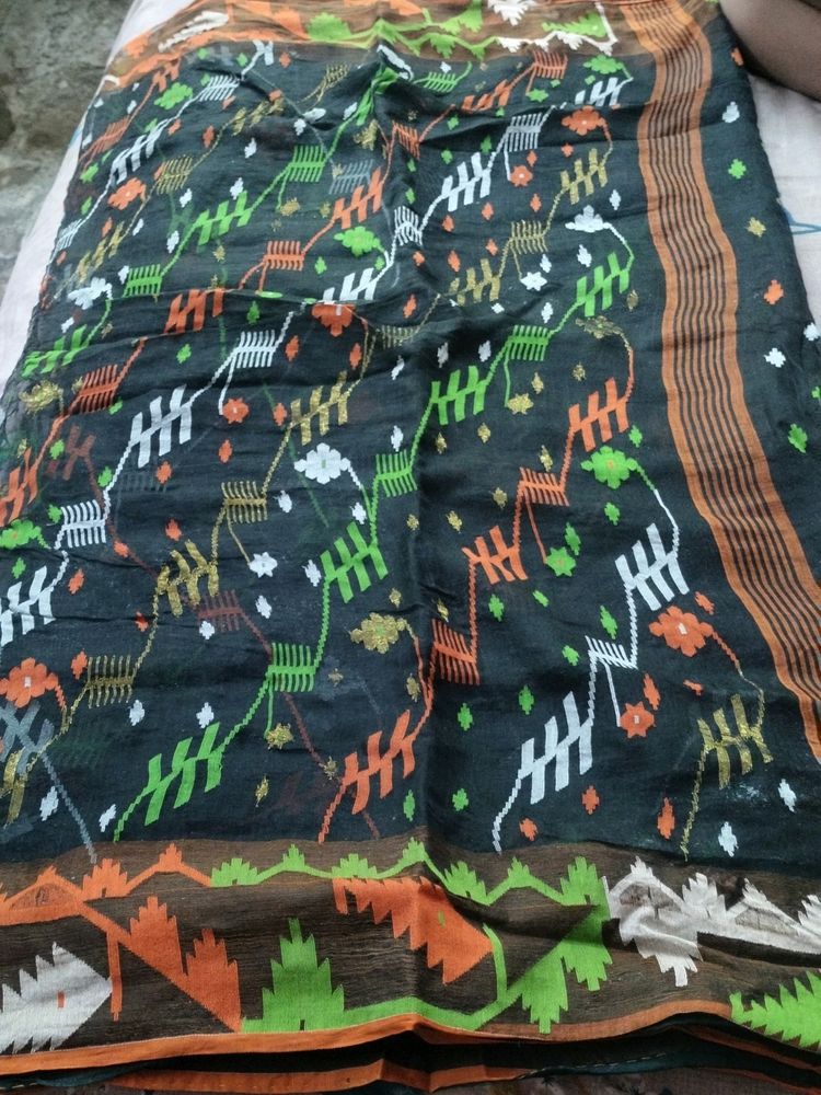 Dhakai Jamdani Saree.