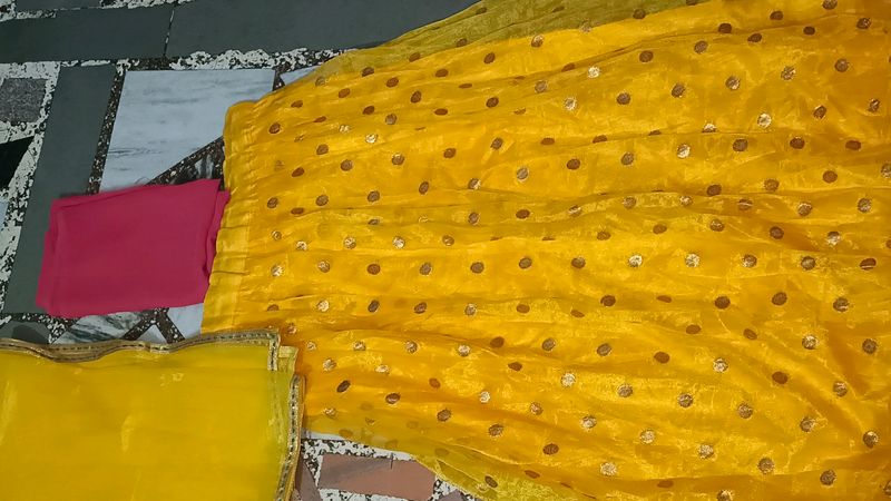 Yellow Lahanga And Dupatta With Blouse Fabric