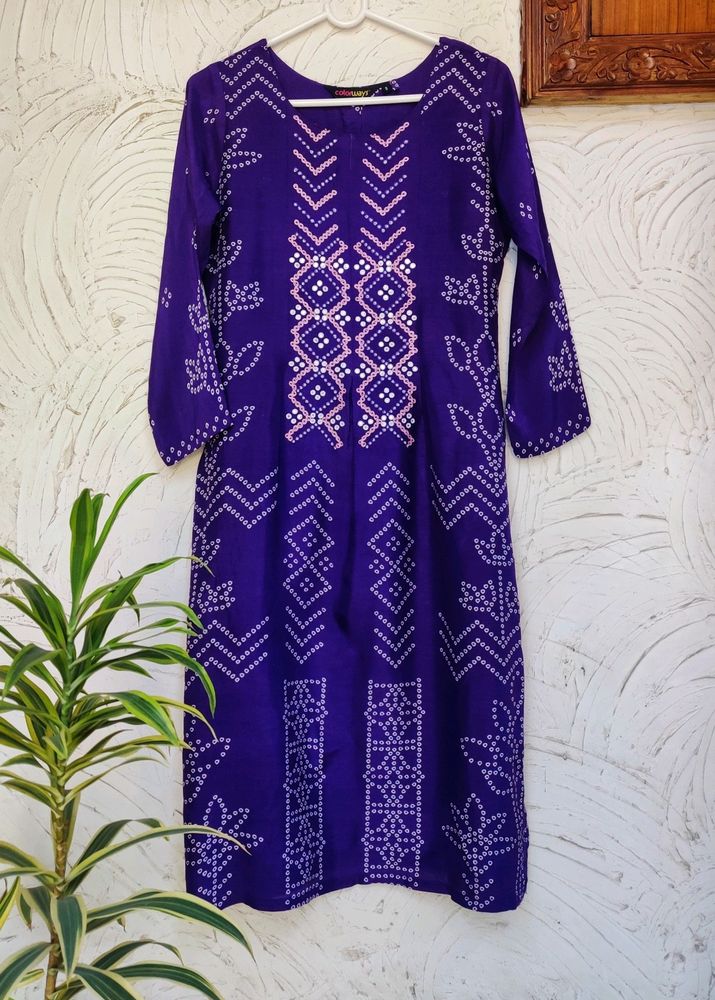 💜 Silk Embroidered Kurta