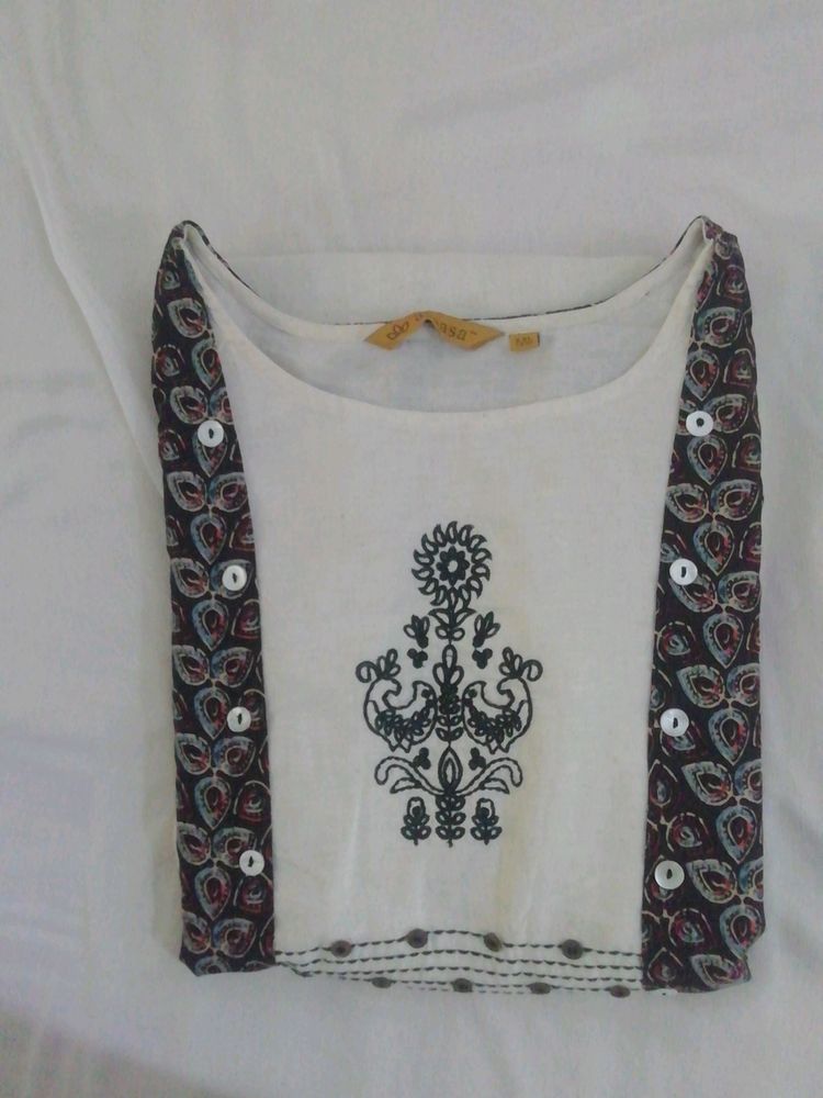 Avasa Brand Kurta