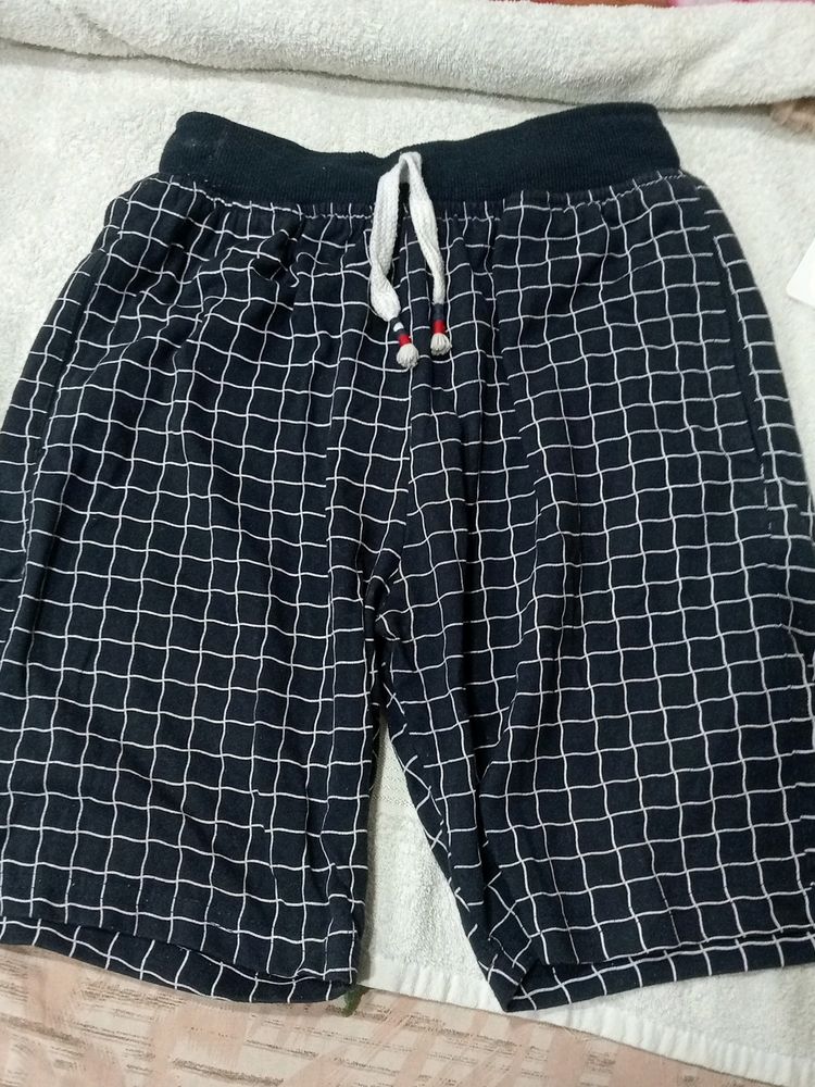 Loose Checked Shorts By Cargo31 California