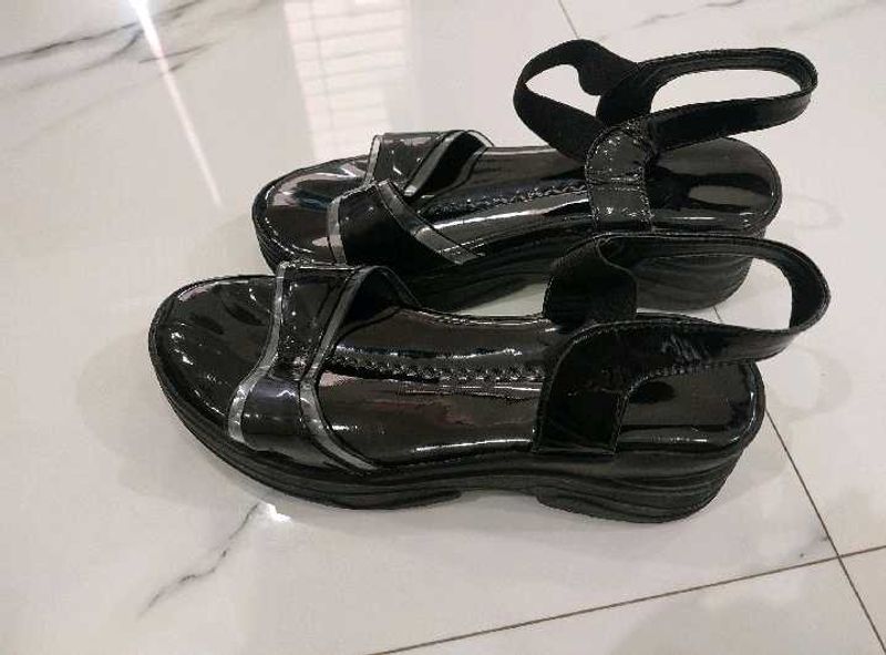 New Shining Black Sandals Never Worn