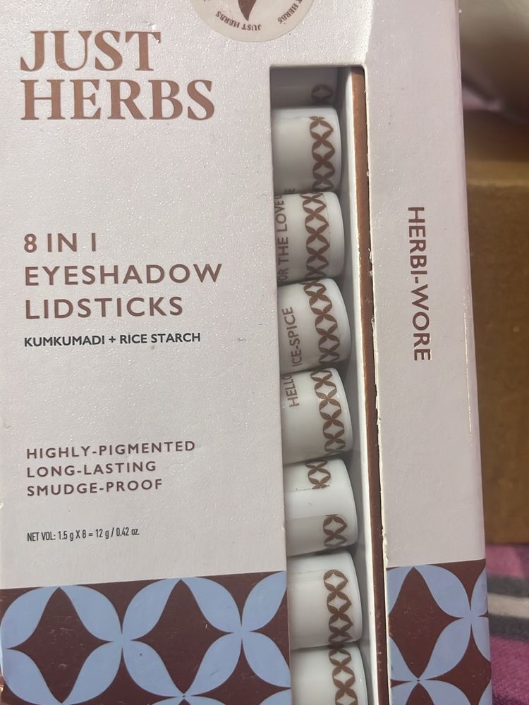 Just Herbs 8 In 1 Eyeshadow Lid sticks