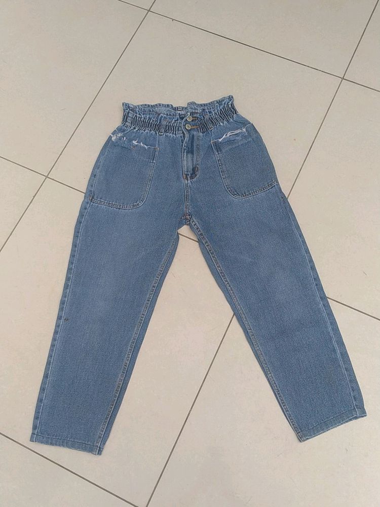 This  Pant Is Very Comfortable Size 30 Cargo Jeans