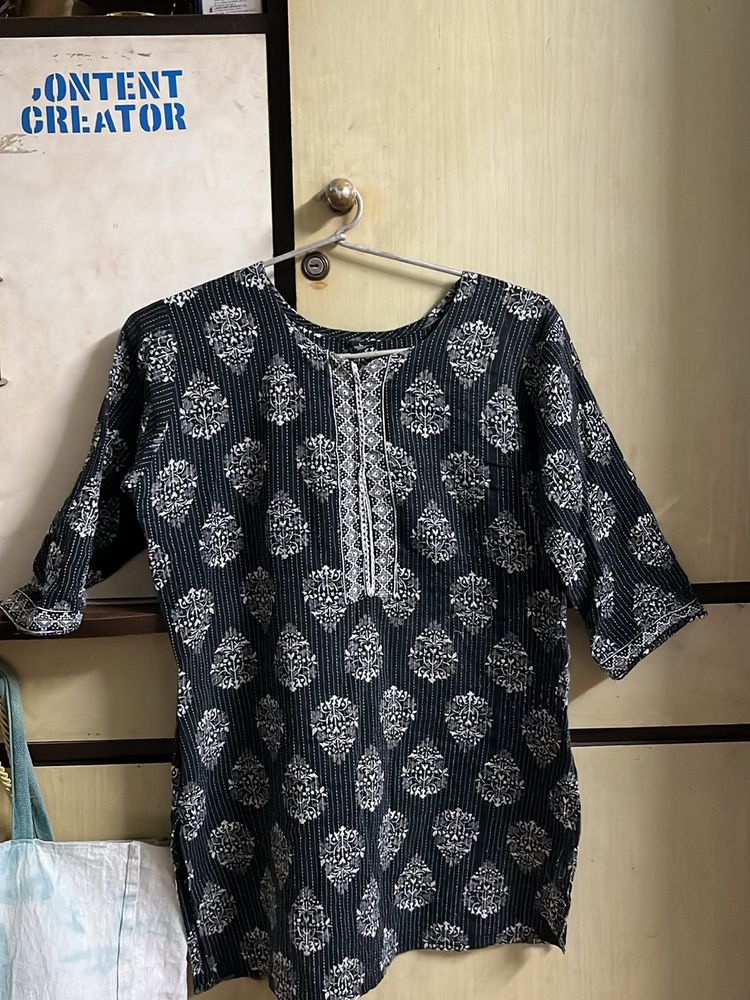 Black Short Kurti