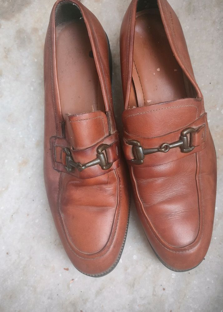 Red tape Pure Leather Shoe