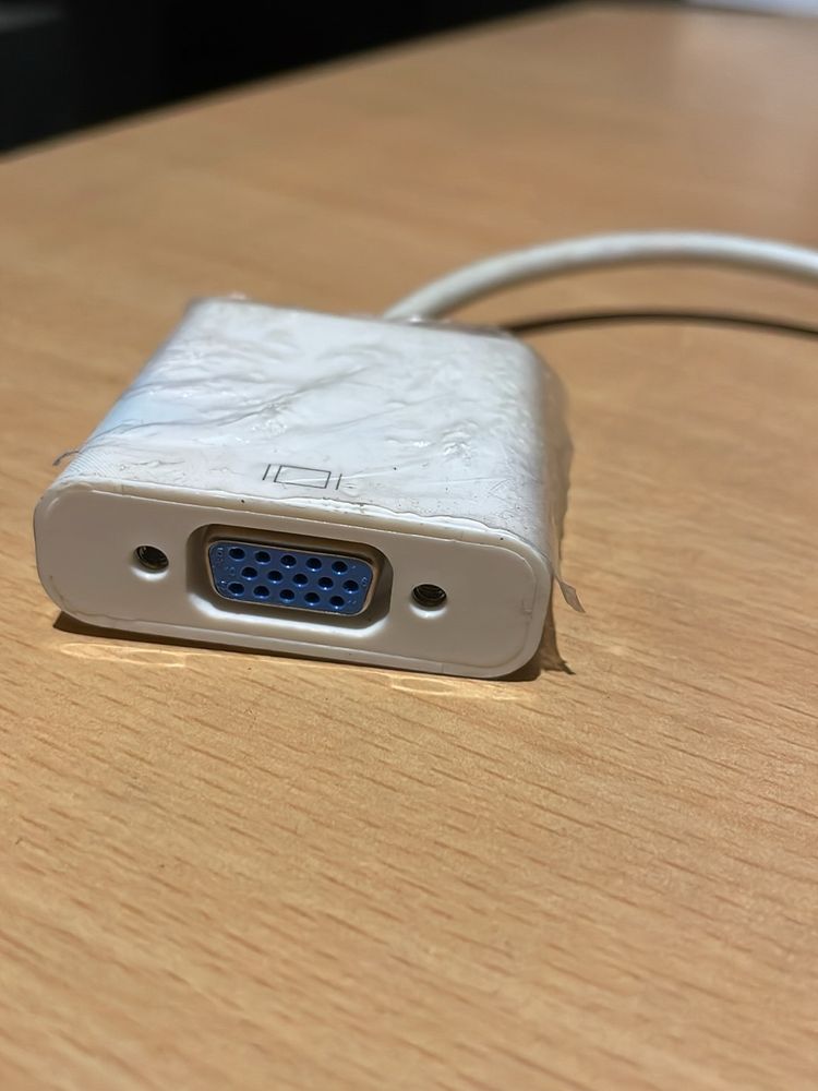 MiniDisplay Port To VGA Adapter