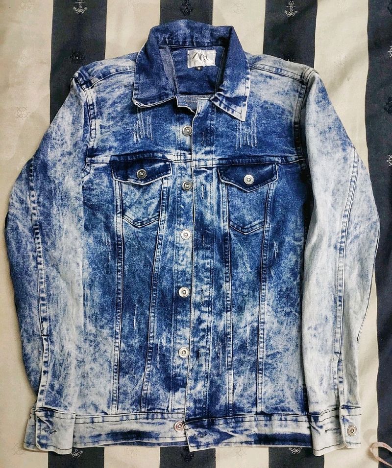 🚨ZARA DENIM JACKET🚨