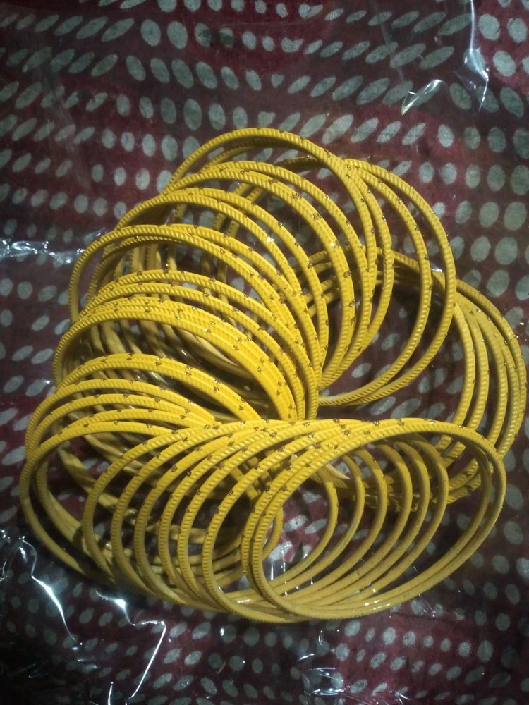 36 Pieces Yellow Gajeri bangles